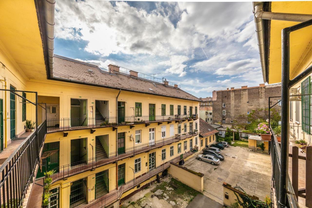 French Touch Apartment With Free Parking — Fotók 3