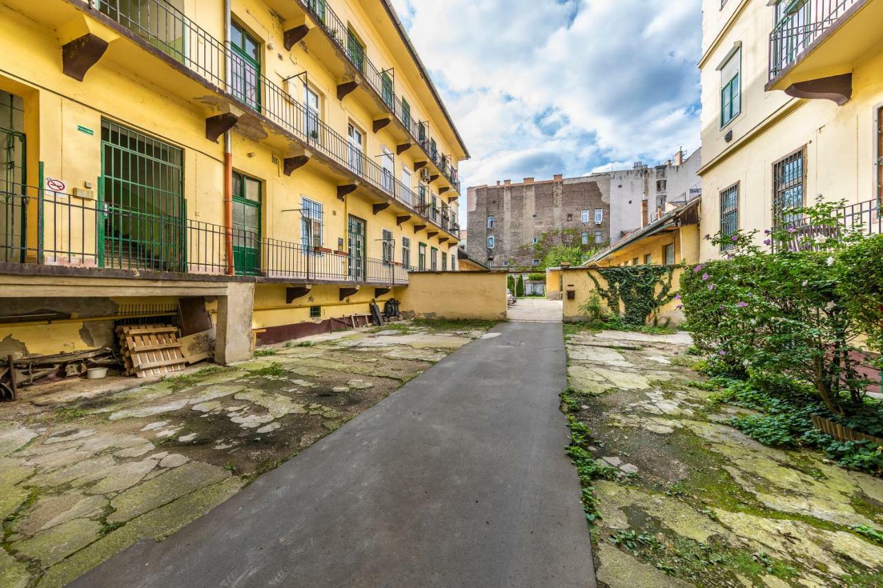 French Touch Apartment With Free Parking — Fotók 2